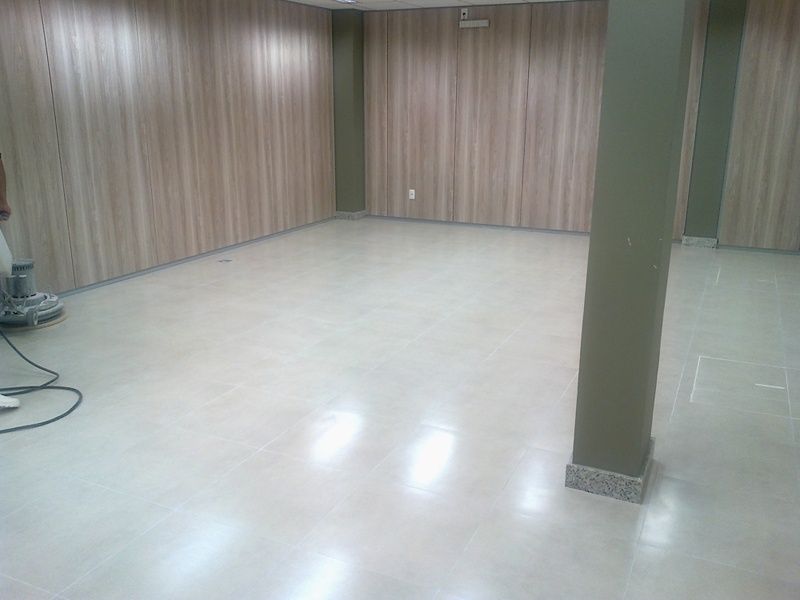 Quanto Custa Limpeza e Polimento de Porcelanato Residencial Cinco - Polir Porcelanato